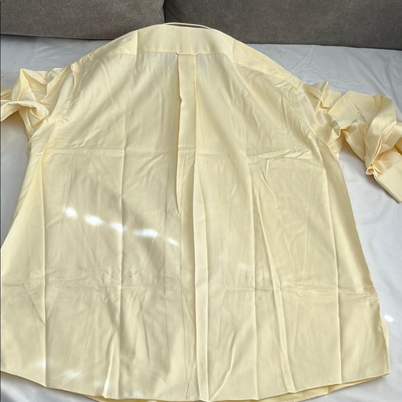 Roundtree & Yorke Yellow Dress Shirt Classic Style - Picture 7 of 9